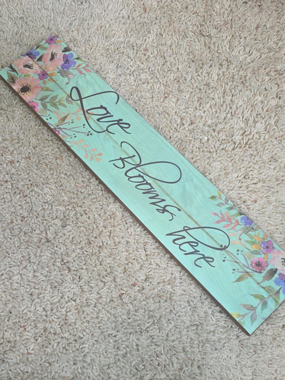 Decorative Floral Wall Sign - Love Blooms Here